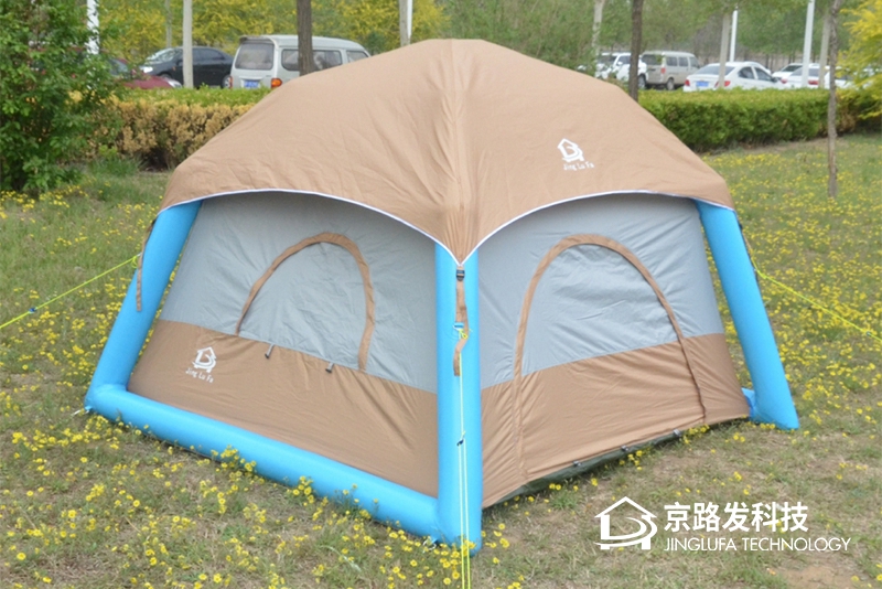 野营充气帐篷